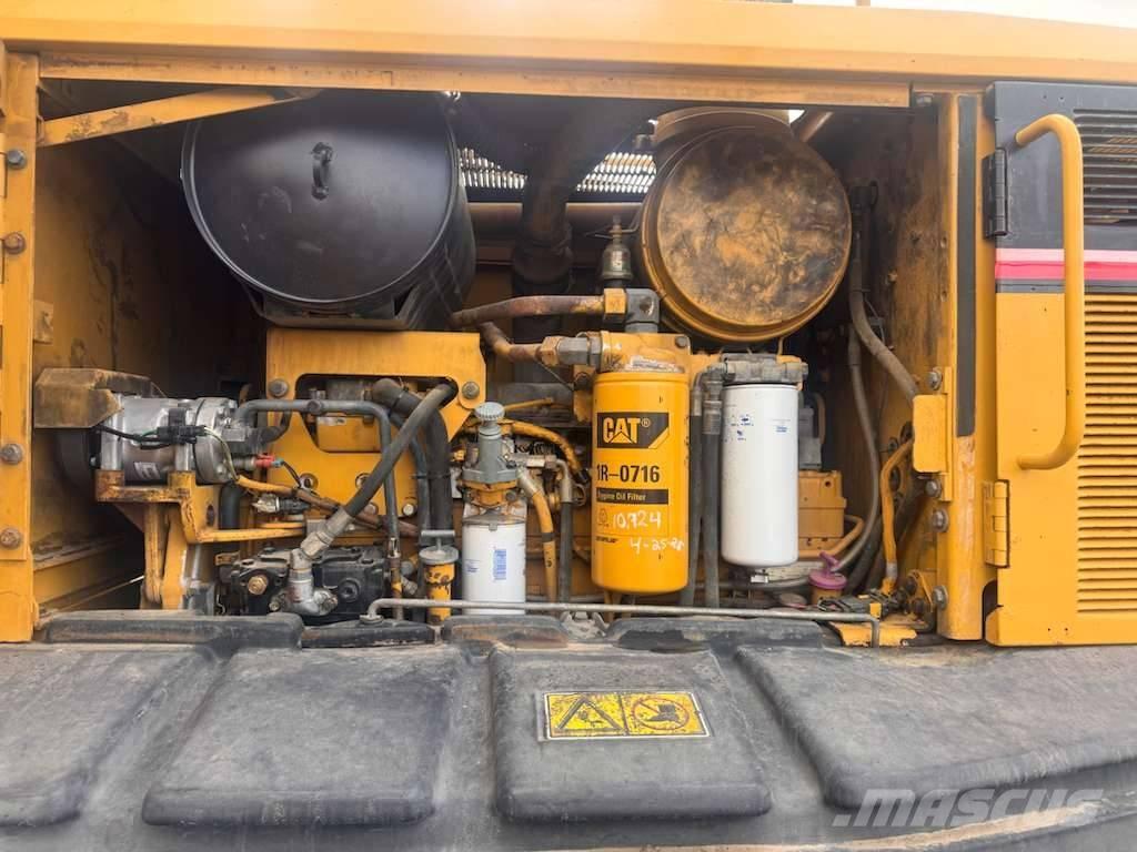 CAT 140 H 平地机/推土机