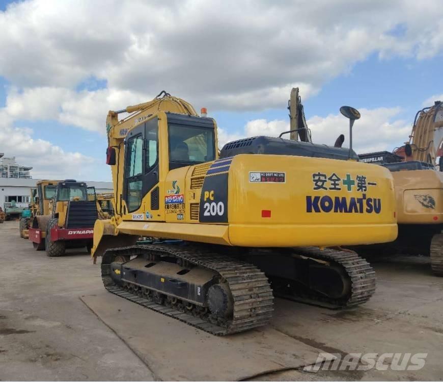 Komatsu pc200-8 履带挖掘机