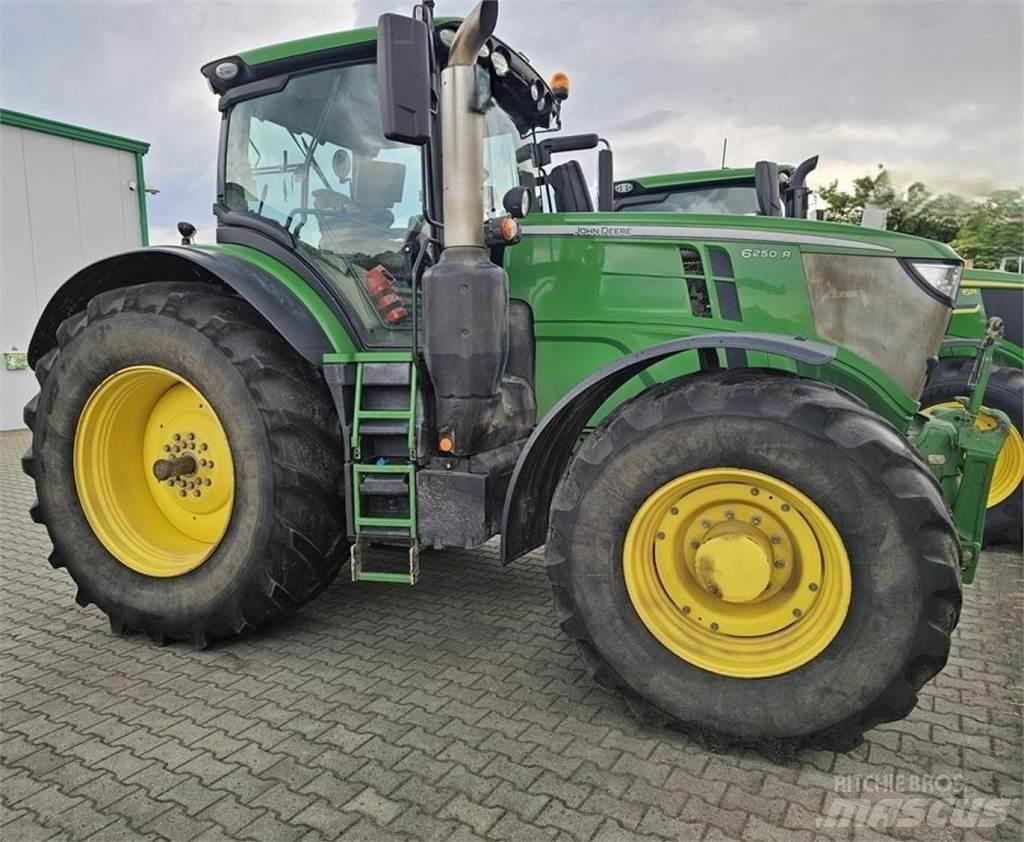 John Deere 6250 R 拖拉机/农用车