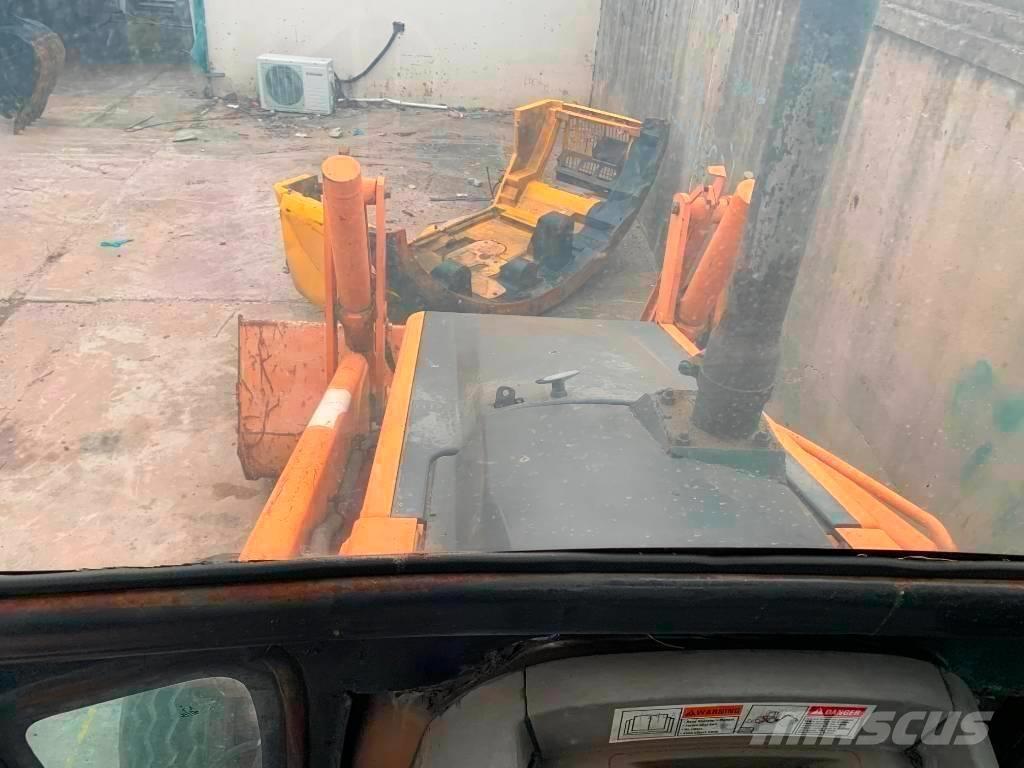 CASE 580 M 反铲装载机