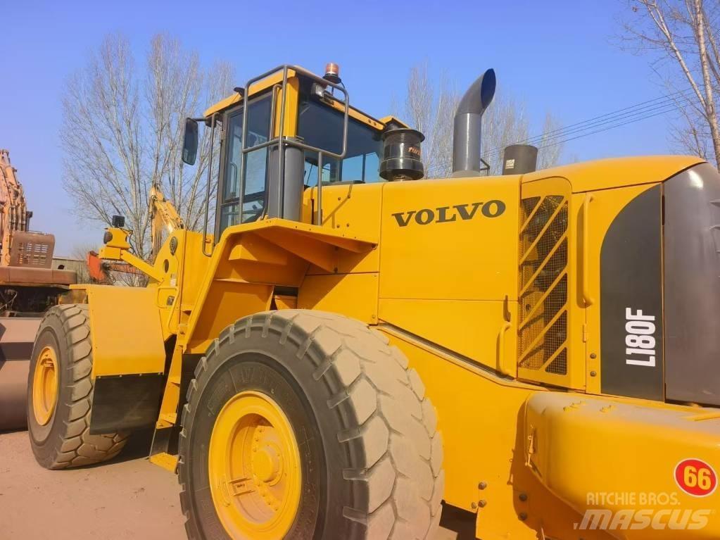 Volvo L 180 F 轮式装载机