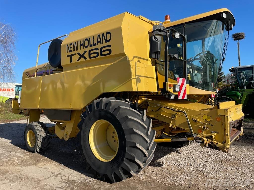 New Holland TX 66 联合收割机