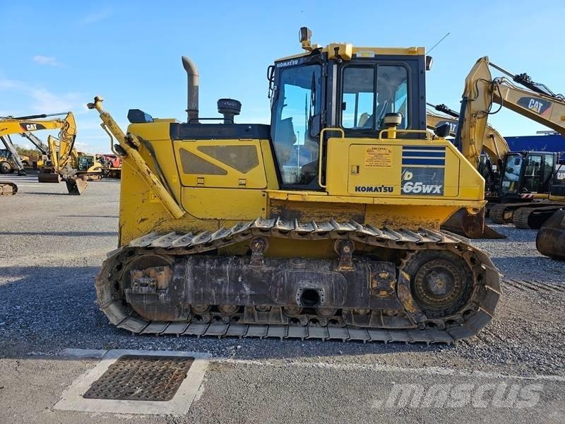 Komatsu D 65 WX-17 履带式推土机
