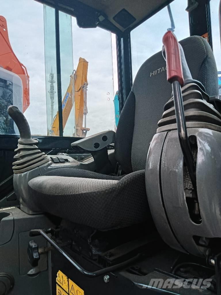 Hitachi ZX 55 履带挖掘机