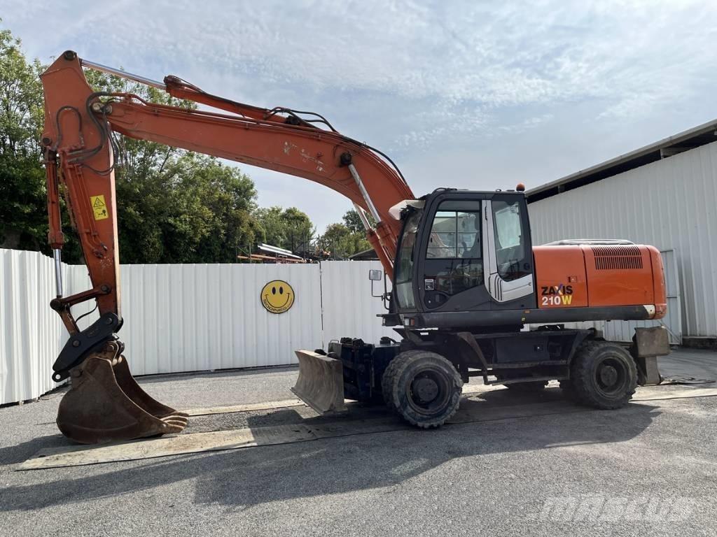 Hitachi ZX210W-3 轮式挖掘机