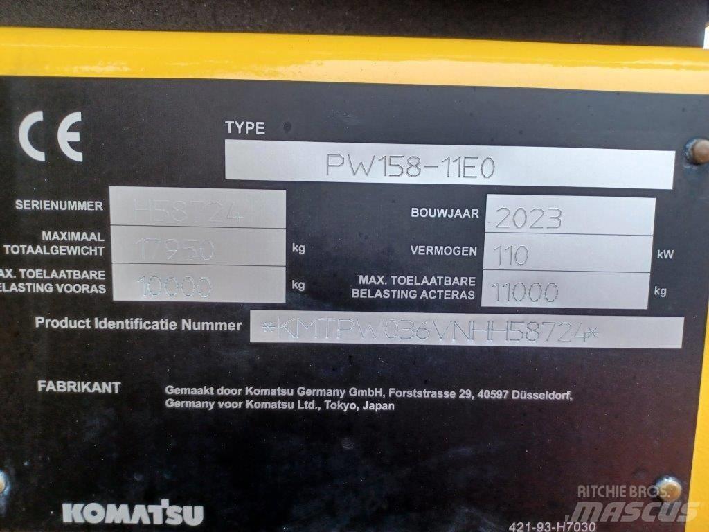 Komatsu PW158-11E0 轮式挖掘机
