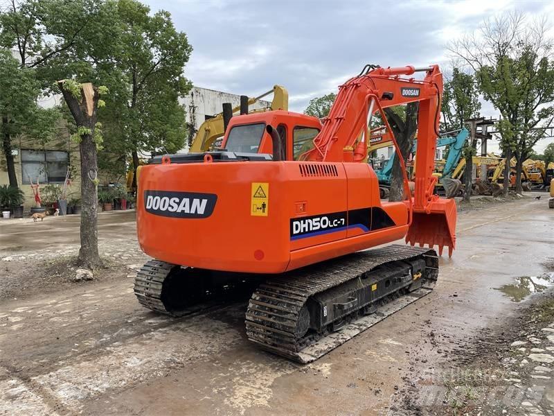 Doosan DX150 履带挖掘机