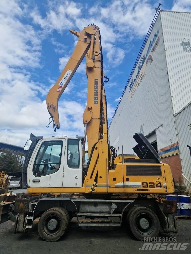 Liebherr A924C 工业挖掘机