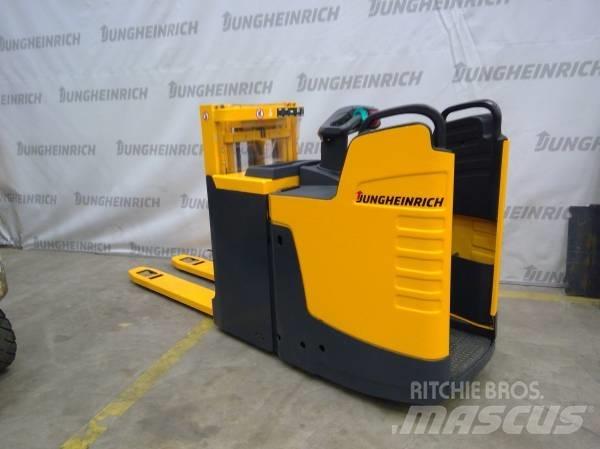 Jungheinrich ERD 220 行走式堆垛机