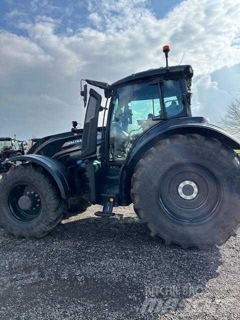 Valtra T 235 D 拖拉机/农用车