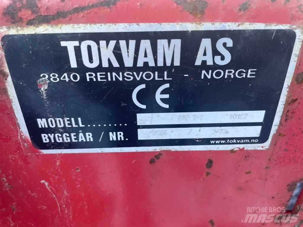 Tokvam 240HTS 扬雪机