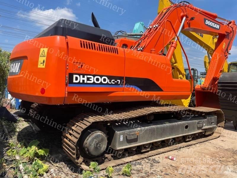 Doosan DH 300 LC-7 履带挖掘机