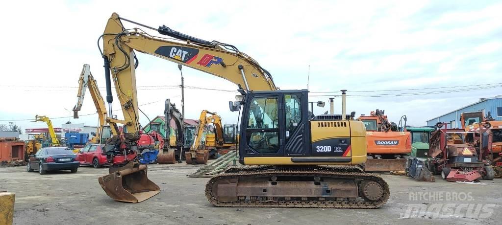 CAT 320 D 履带挖掘机