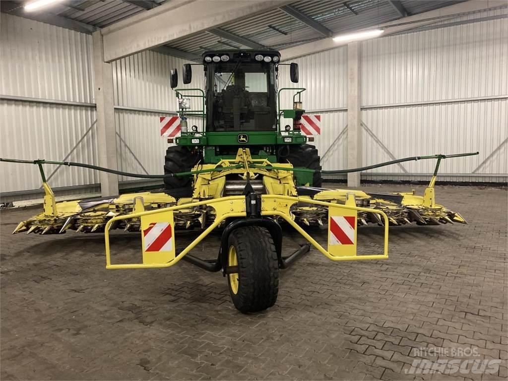 John Deere 7750i 自走式青贮饲料收割机