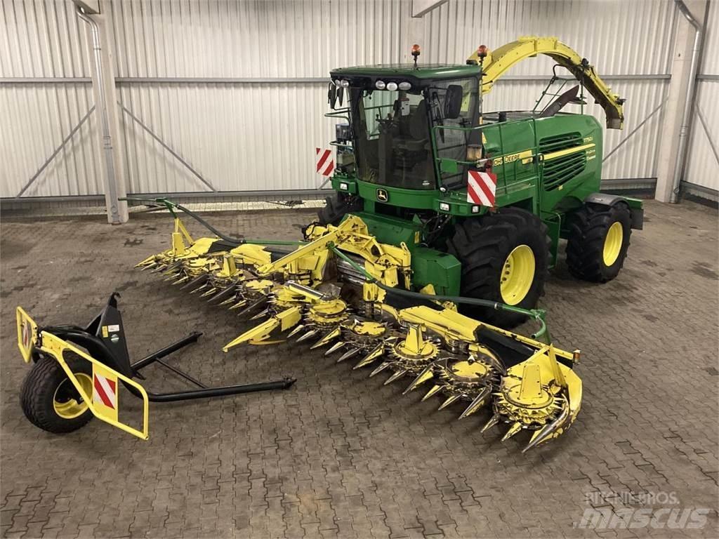 John Deere 7750i 自走式青贮饲料收割机