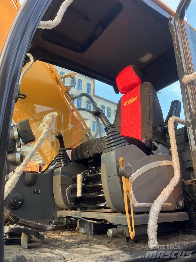 Hyundai R220LC-9S 轮式挖掘机