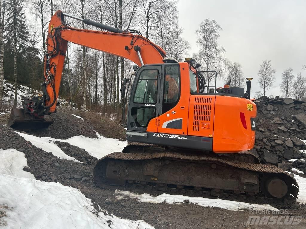Doosan DX 235 LCR-5 履带挖掘机