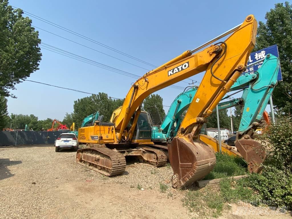 Kato HD 1023 R 履带挖掘机