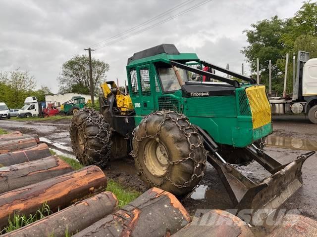 Timberjack 240C 粉碎机