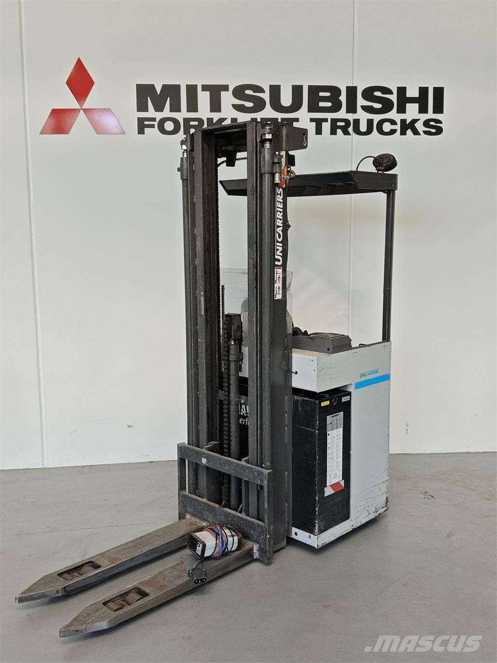 Atlet XSN160E 行走式堆垛机