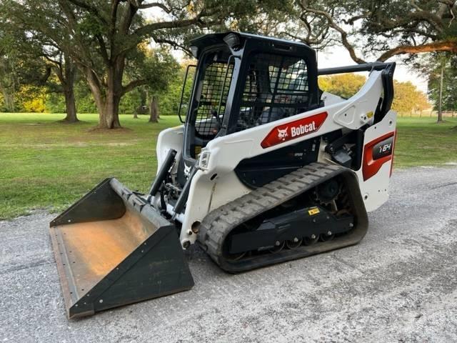 Bobcat T64 滑移装载机