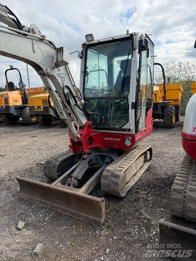 Takeuchi TB 230 小型挖掘机