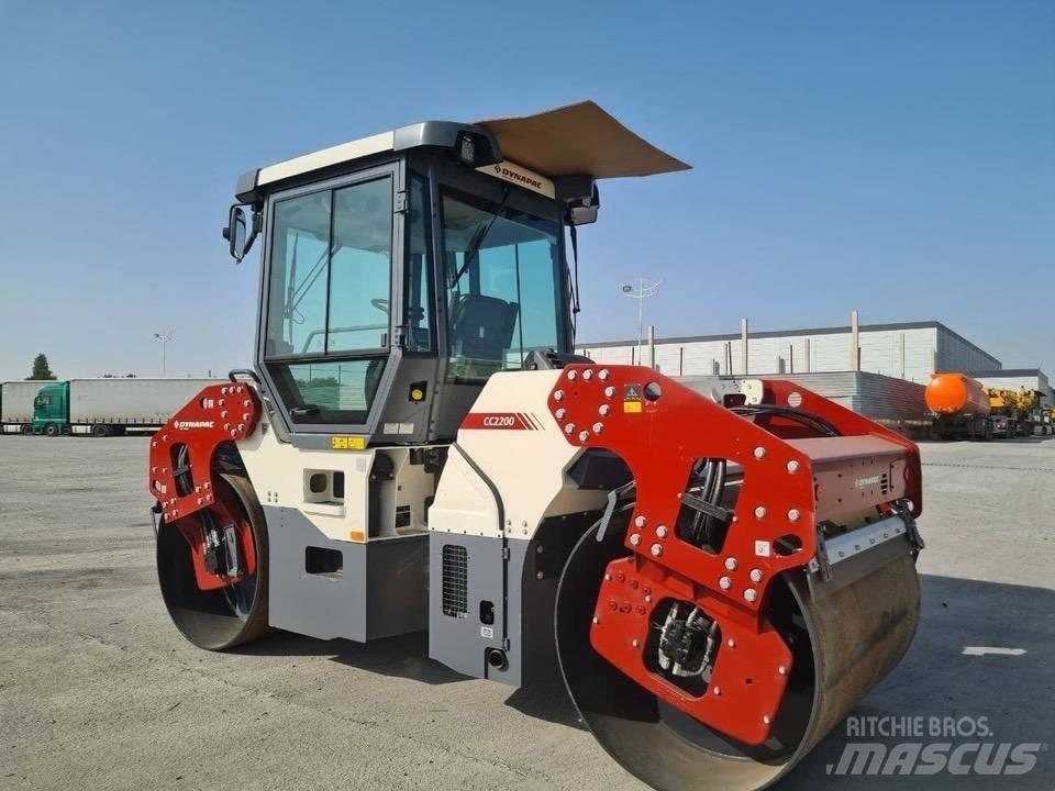 Dynapac CC2200 双轮压路机