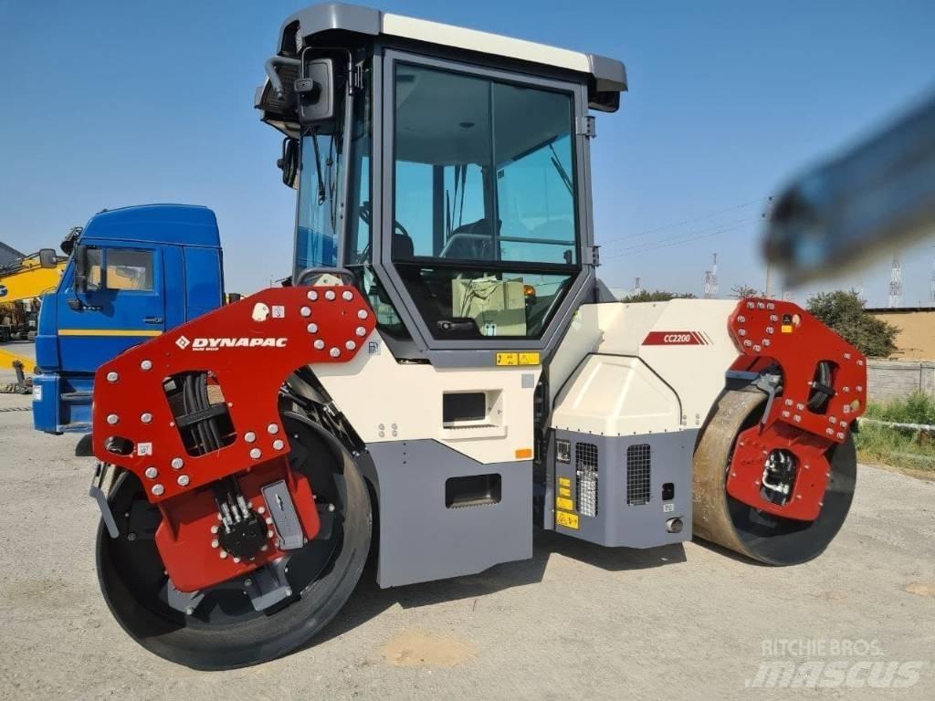 Dynapac CC2200 双轮压路机