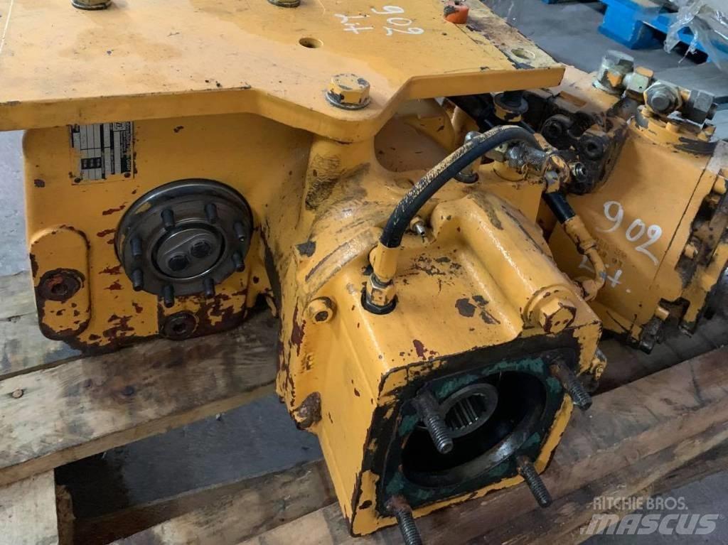Liebherr 902 传动装置