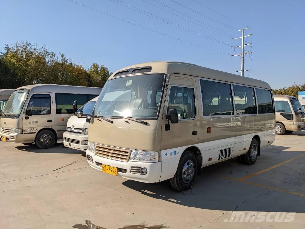 Toyota Coaster Bus 迷你巴士