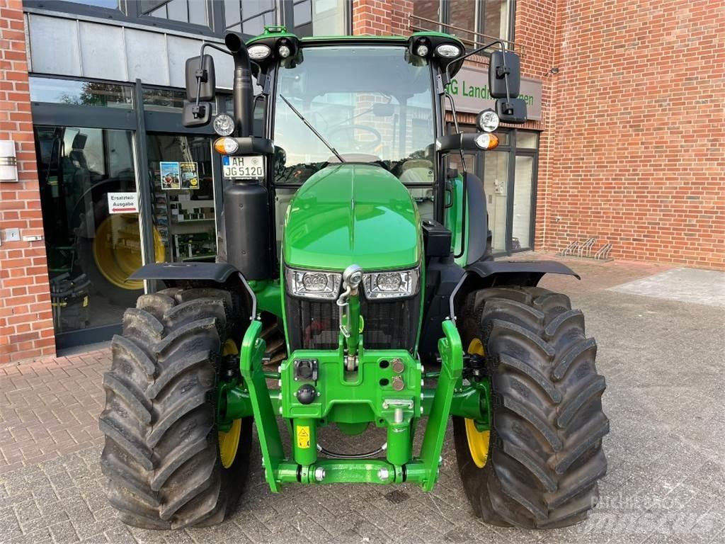 John Deere 5120M 拖拉机/农用车