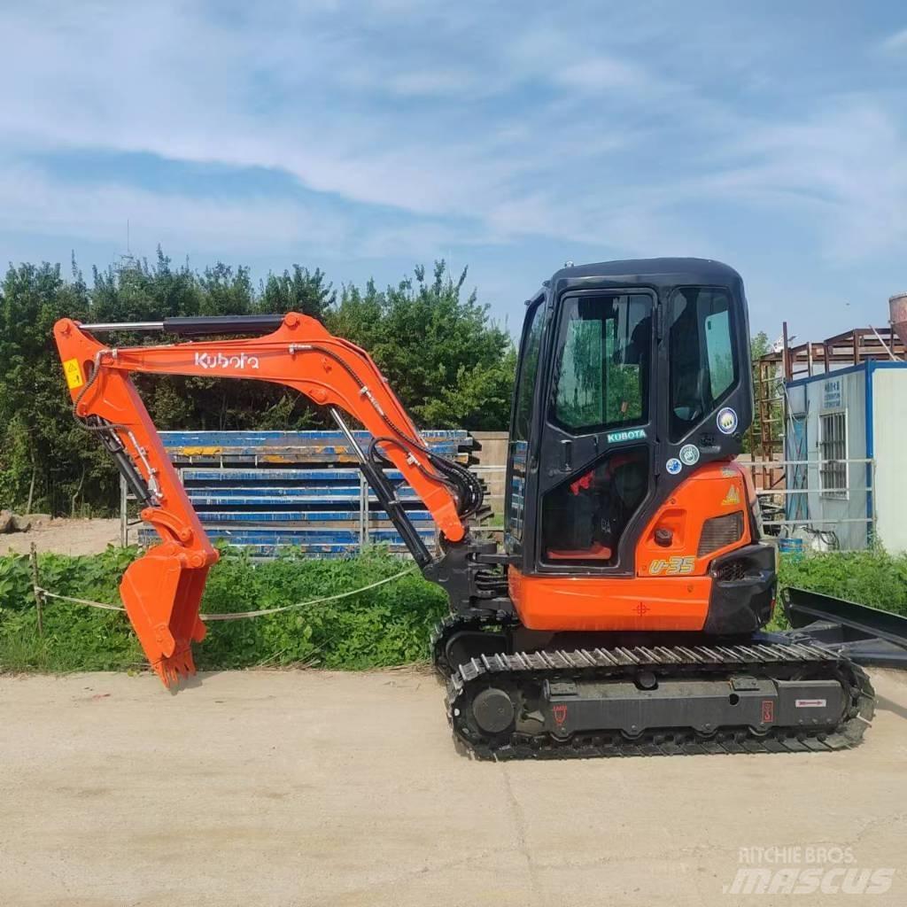 Kubota U 35 小型挖掘机