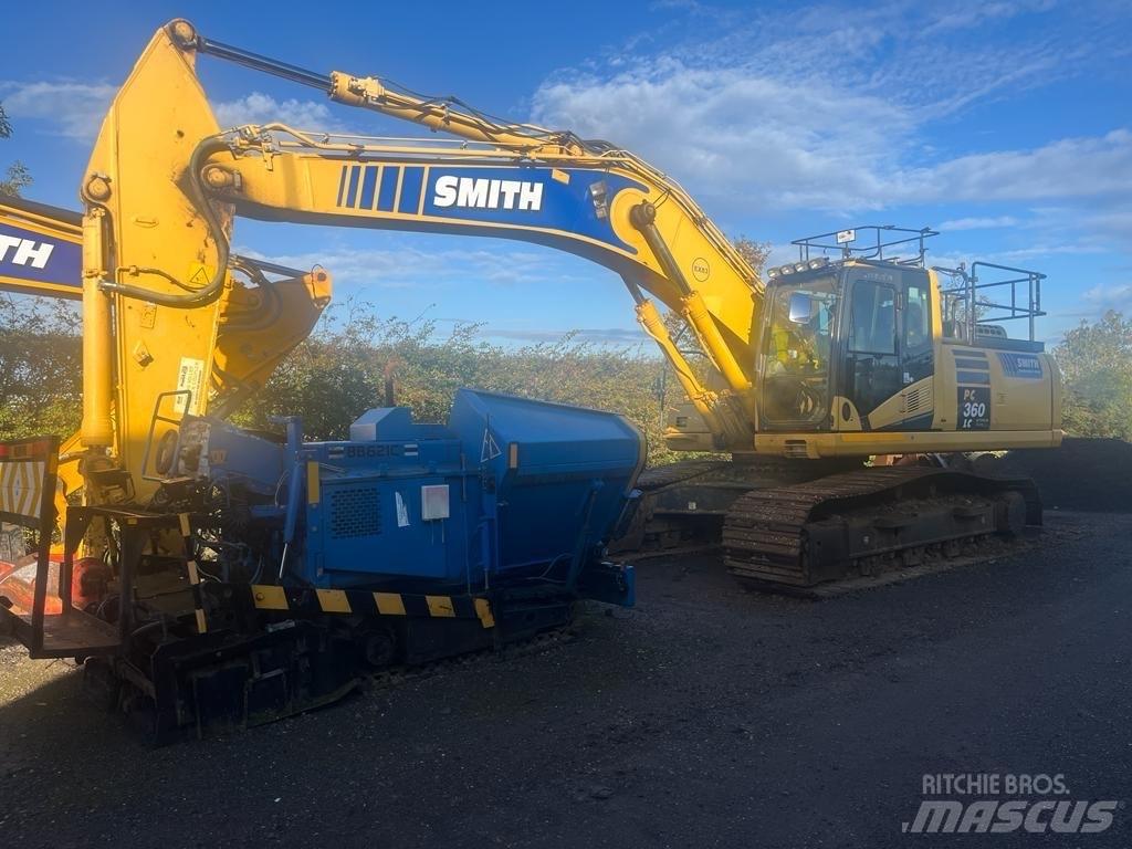 Komatsu 360-10 履带挖掘机