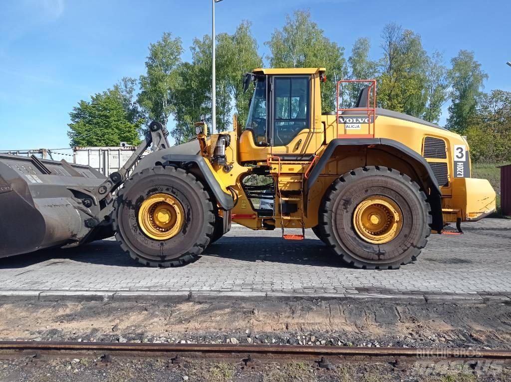 Volvo L 220 H 轮式装载机