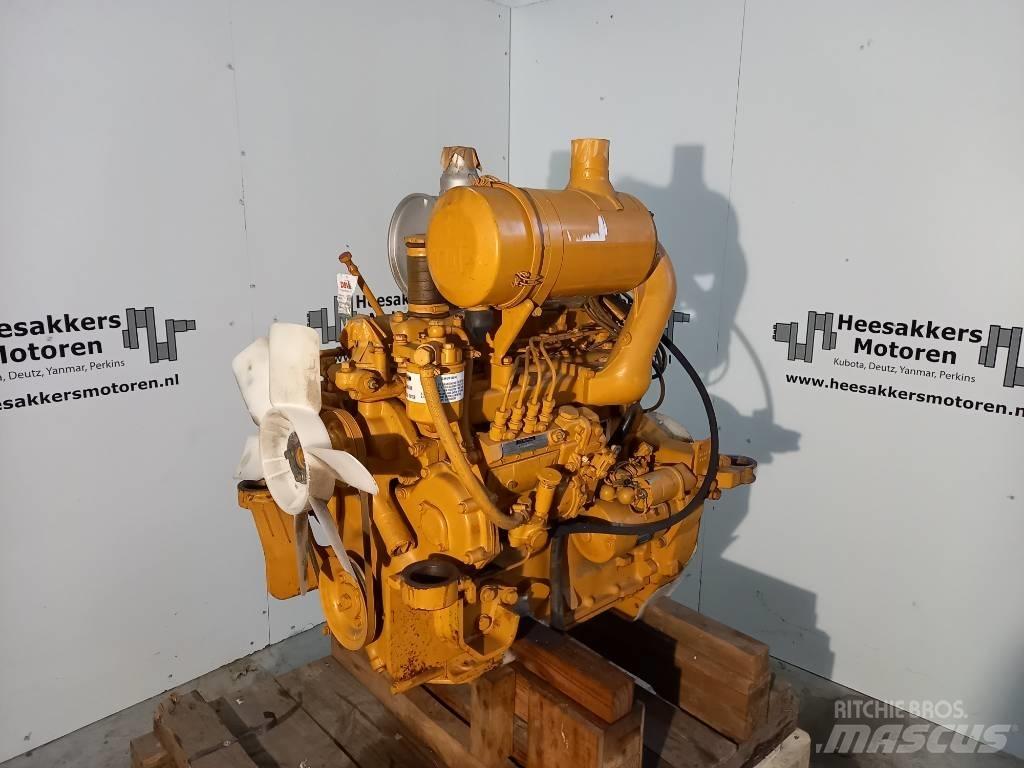 Komatsu 4D94-2 发动机