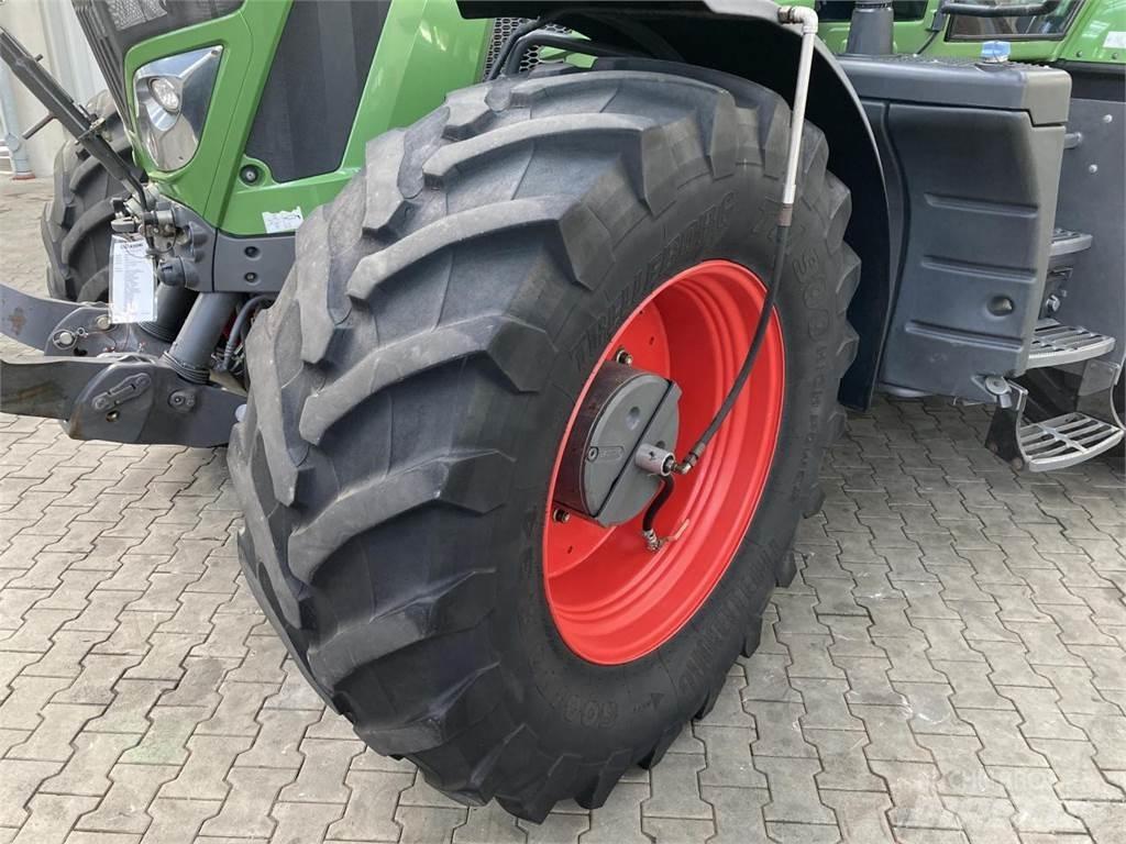 Fendt 933 Vario 拖拉机/农用车