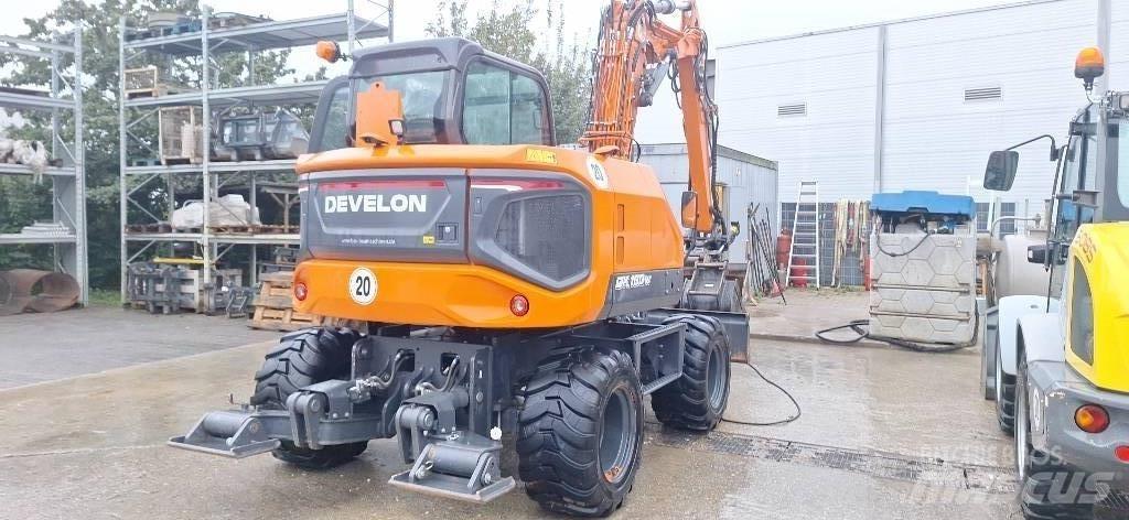Doosan DX 100 W-7 轮式挖掘机