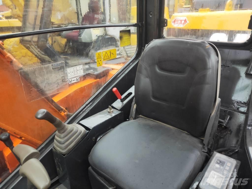 Hitachi ZX55 小型挖掘机