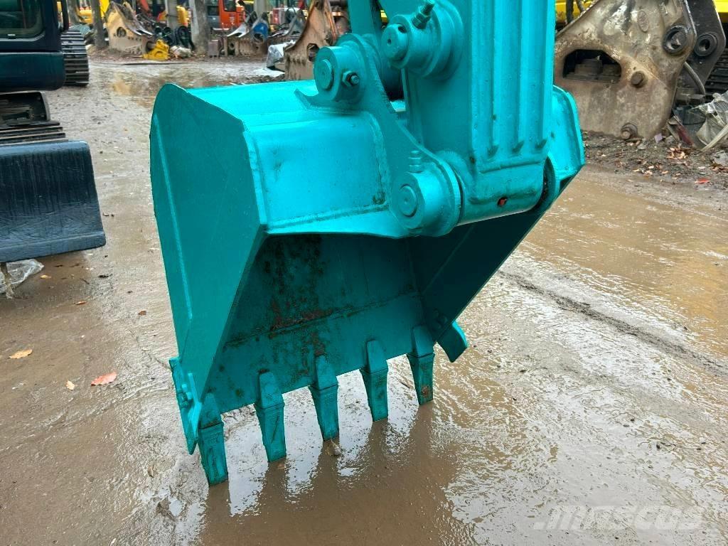 Kobelco SK 75-8 小型挖掘机
