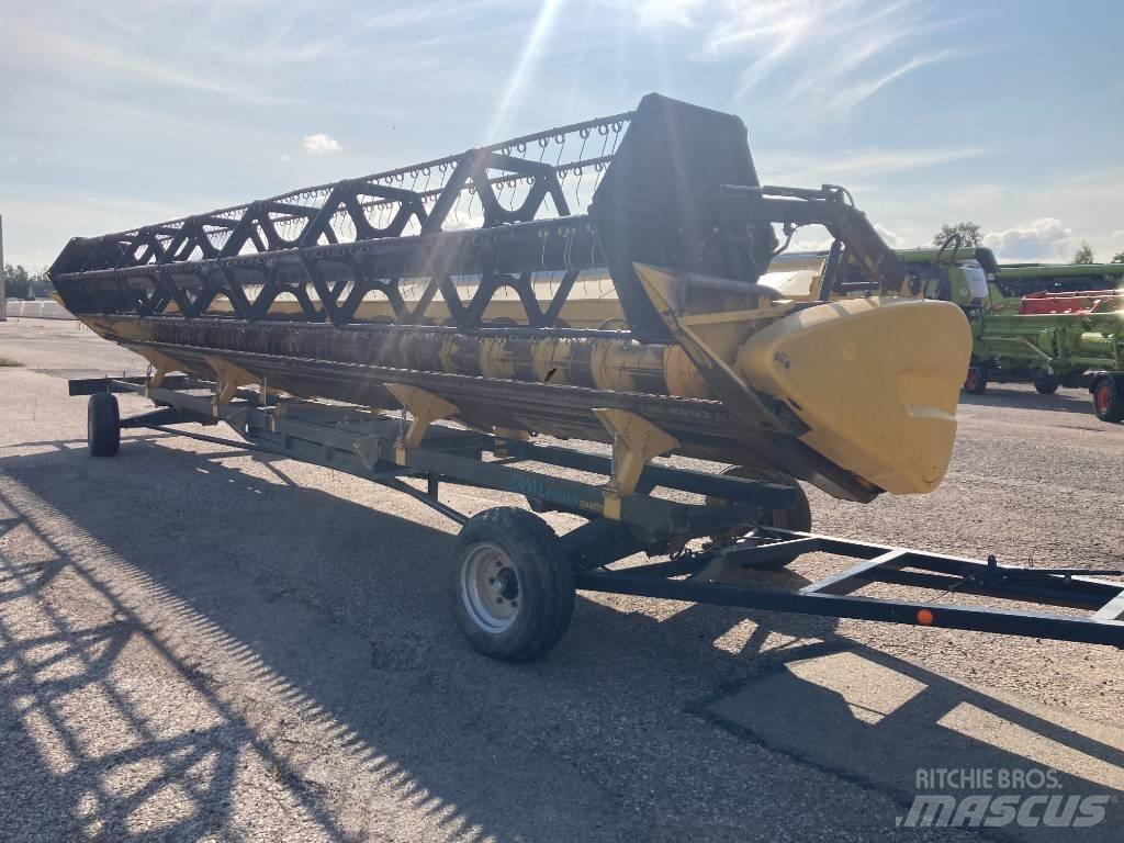 New Holland CR 9090 联合收割机