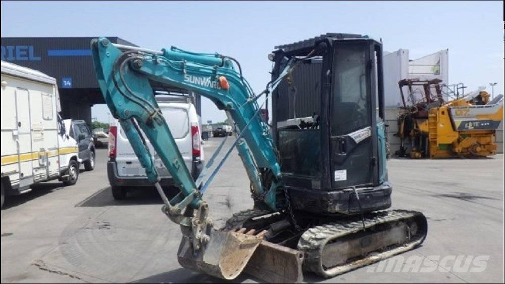 Sunward SWE 25 UF 小型挖掘机