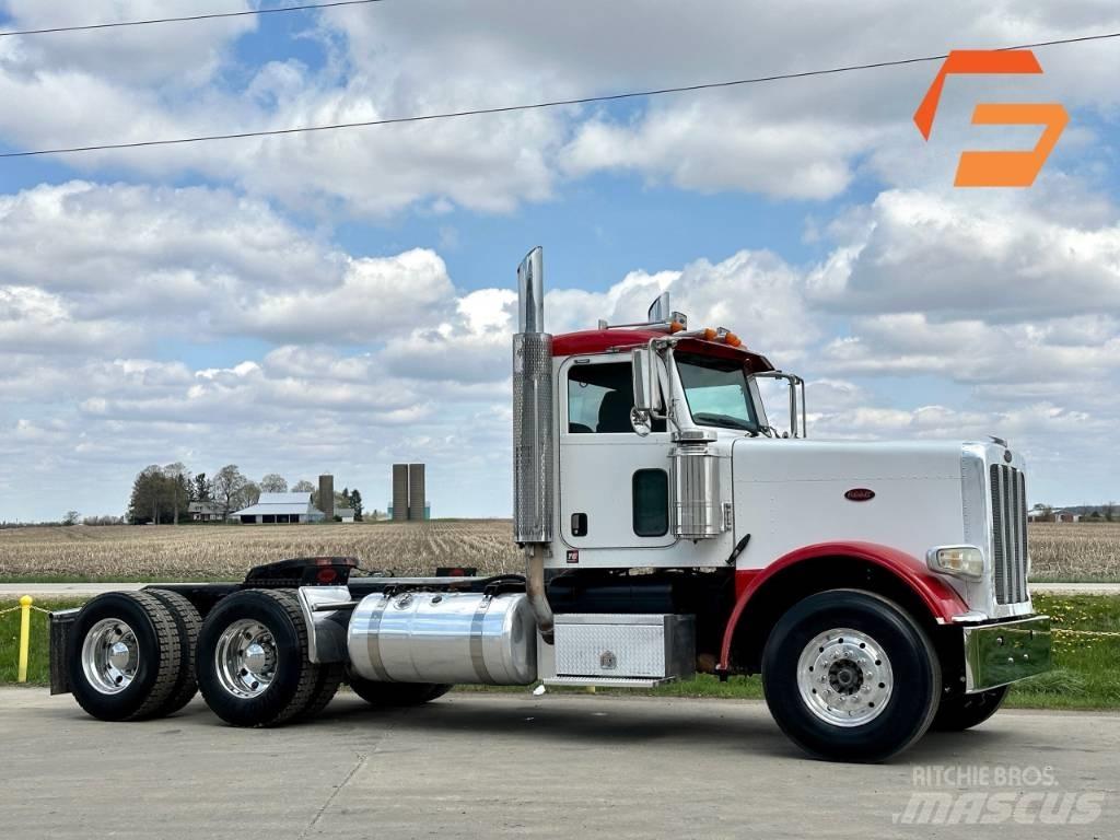 Peterbilt 388 牵引车