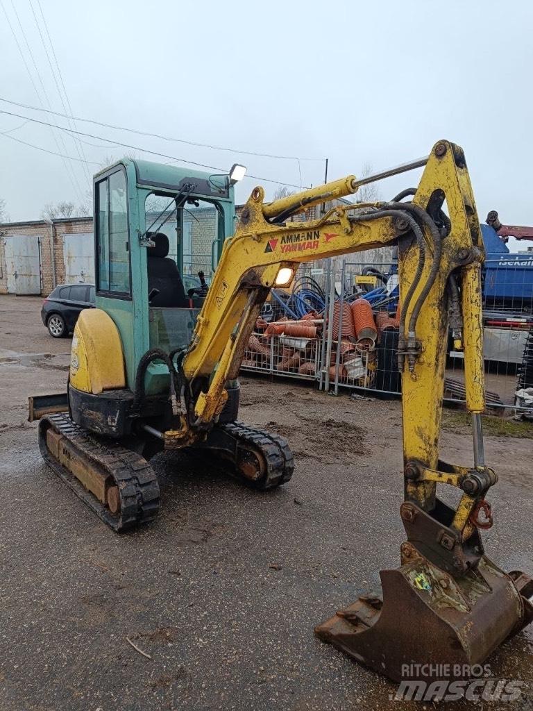 Yanmar Vio 20 小型挖掘机