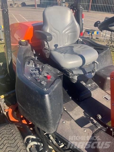 Jacobsen AR 722 长草、修正和环绕割草机