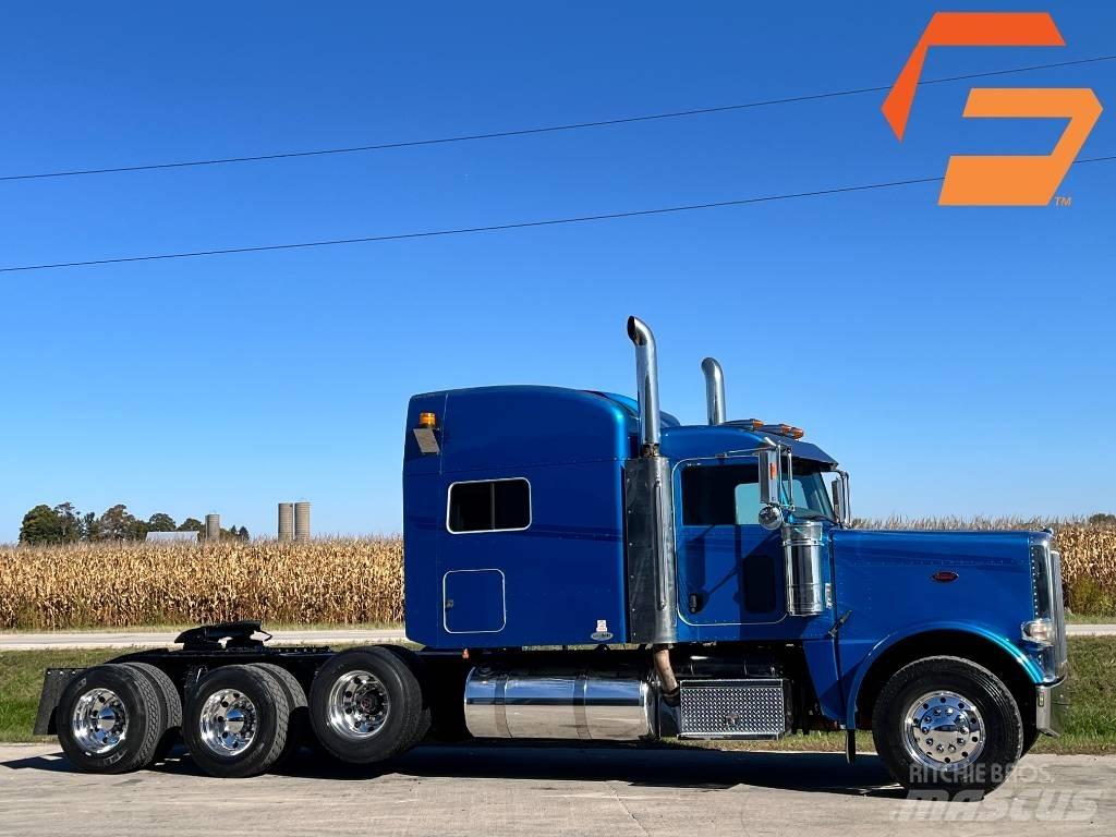 Peterbilt 388 牵引车