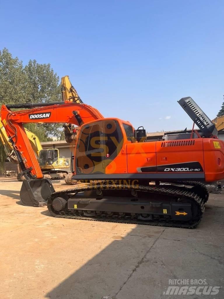 Doosan DX300LC-9C 履带挖掘机
