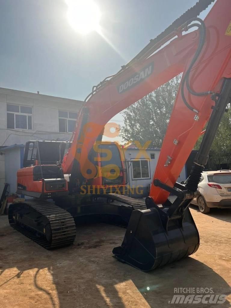 Doosan DX300LC-9C 履带挖掘机