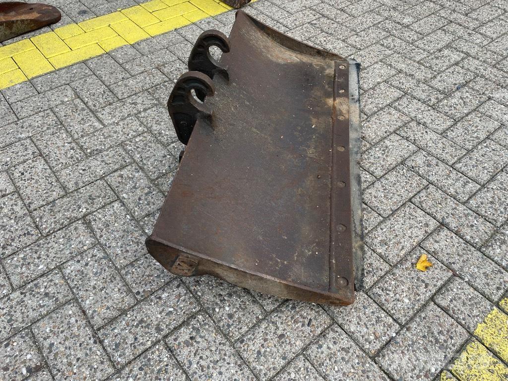 Takeuchi TB 216 小型挖掘机