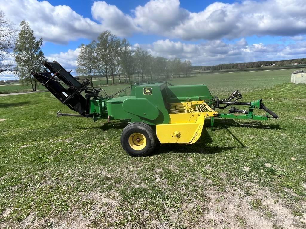 John Deere 359 方捆打捆机
