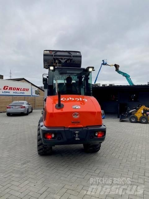 Kubota R 090 轮式装载机